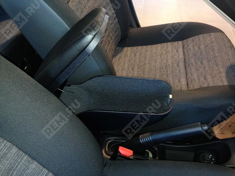  8201668397  подлокотник, черный (фото 3)