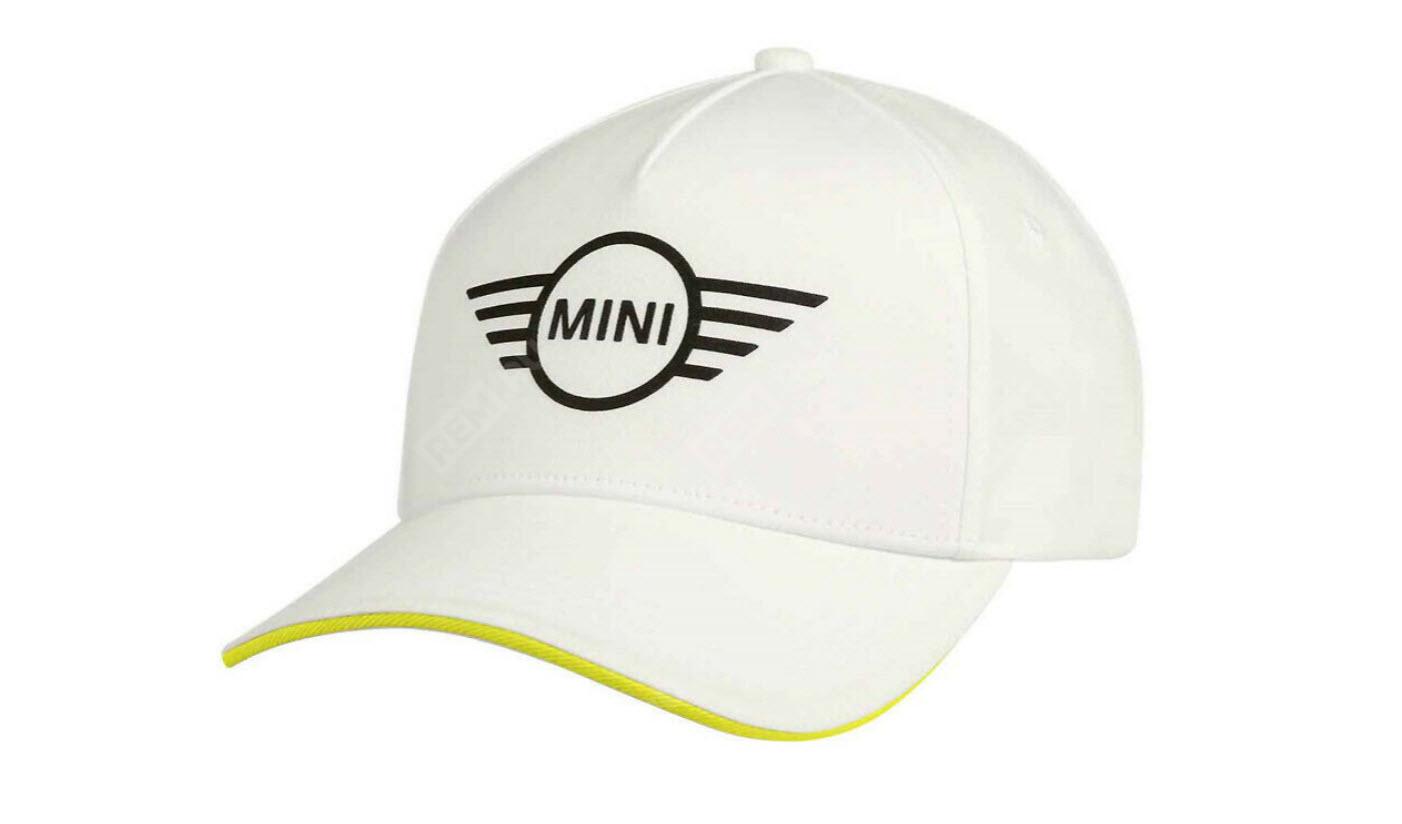 Мини кепка. Бейсболка BMW cap White. Бейсболка белая с логотипом. Mini кепка. Бейсболка с мини козырьком.