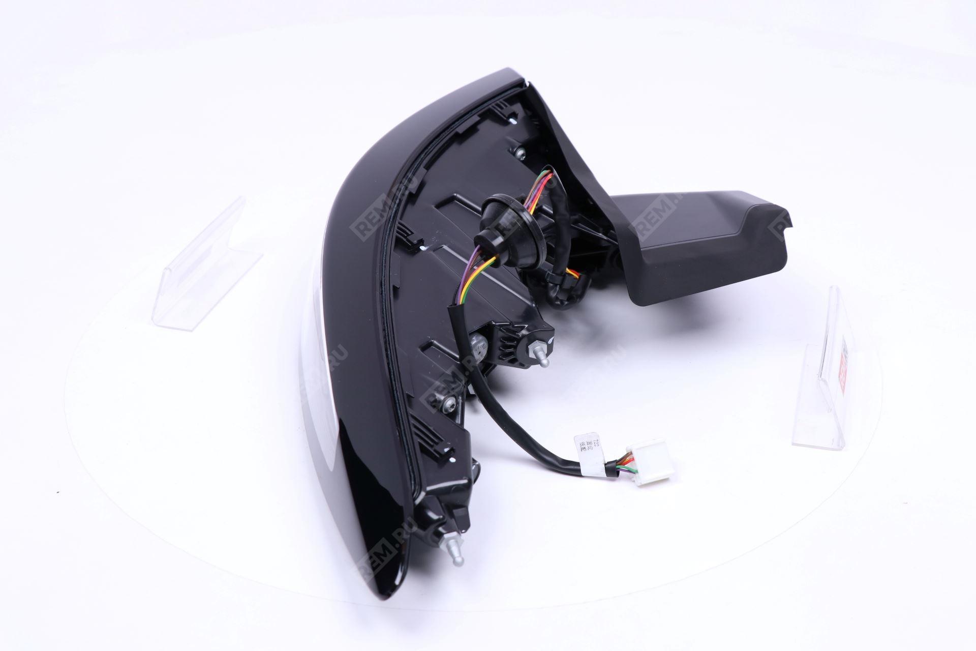  605000785AA  фонарь задний правый (фото 2)