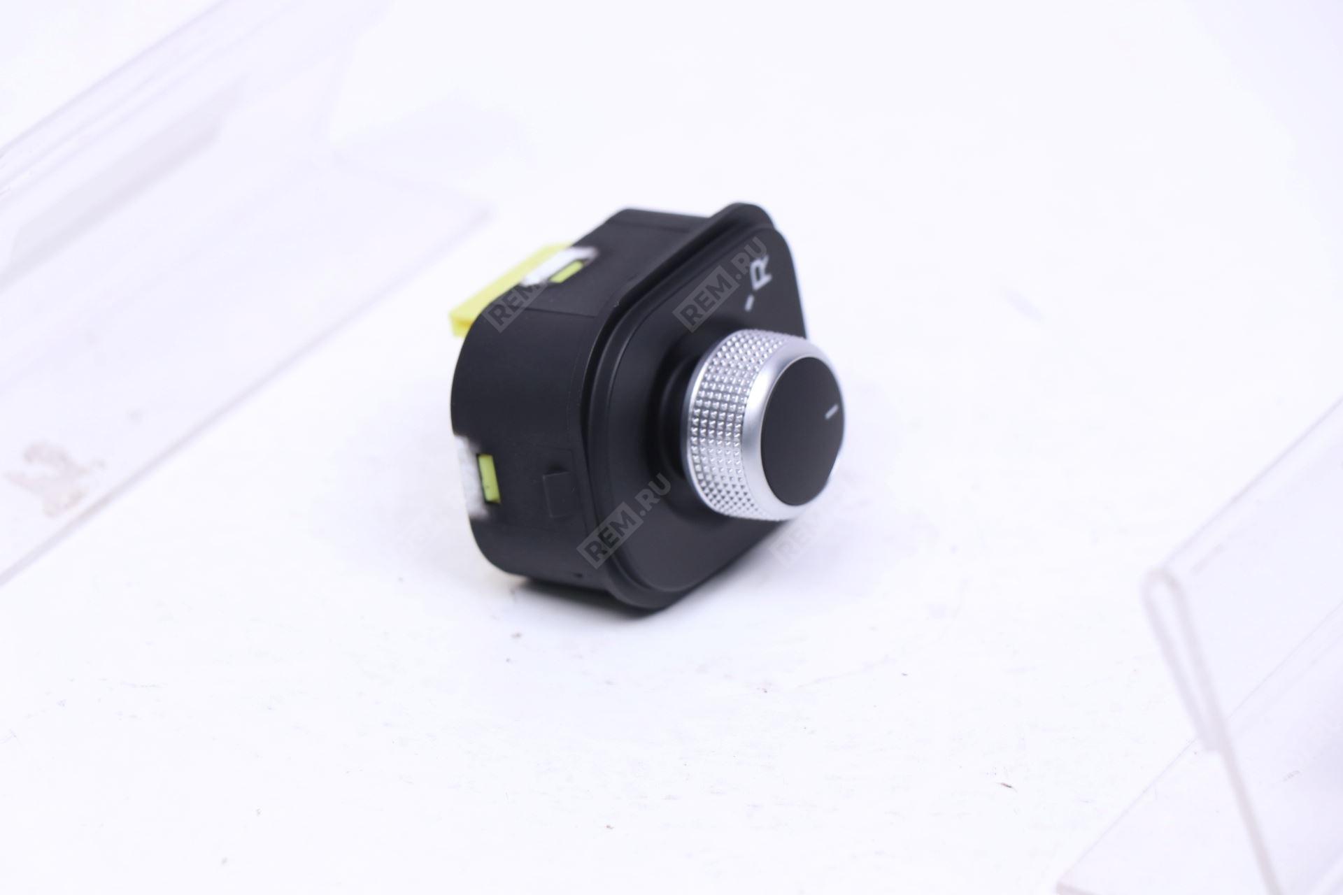  7045065900  кнопки регулировки зеркал (фото 4)