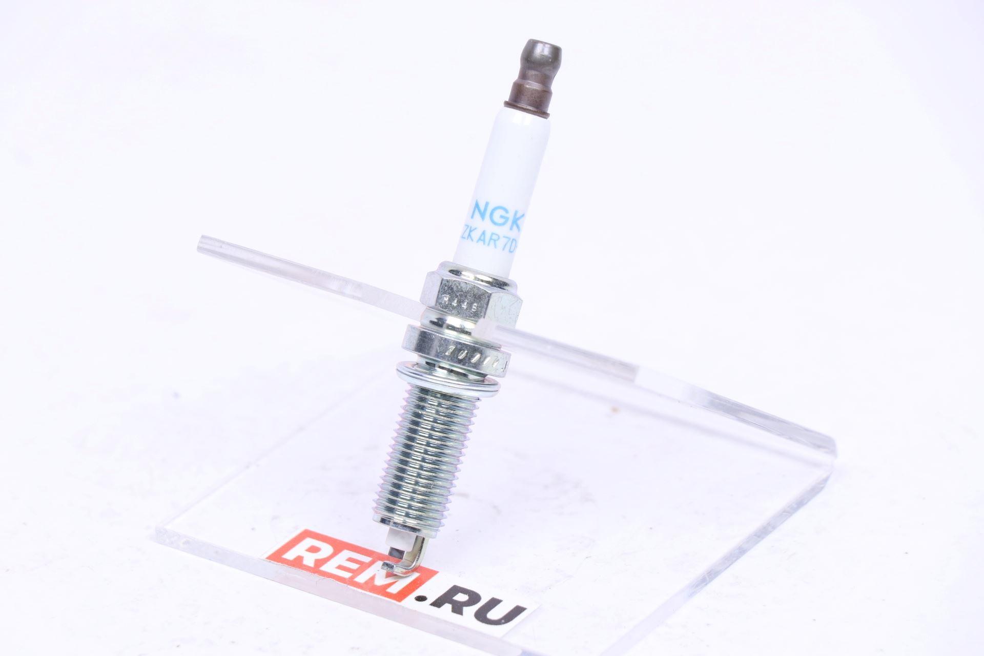  224019372R свеча зажигания