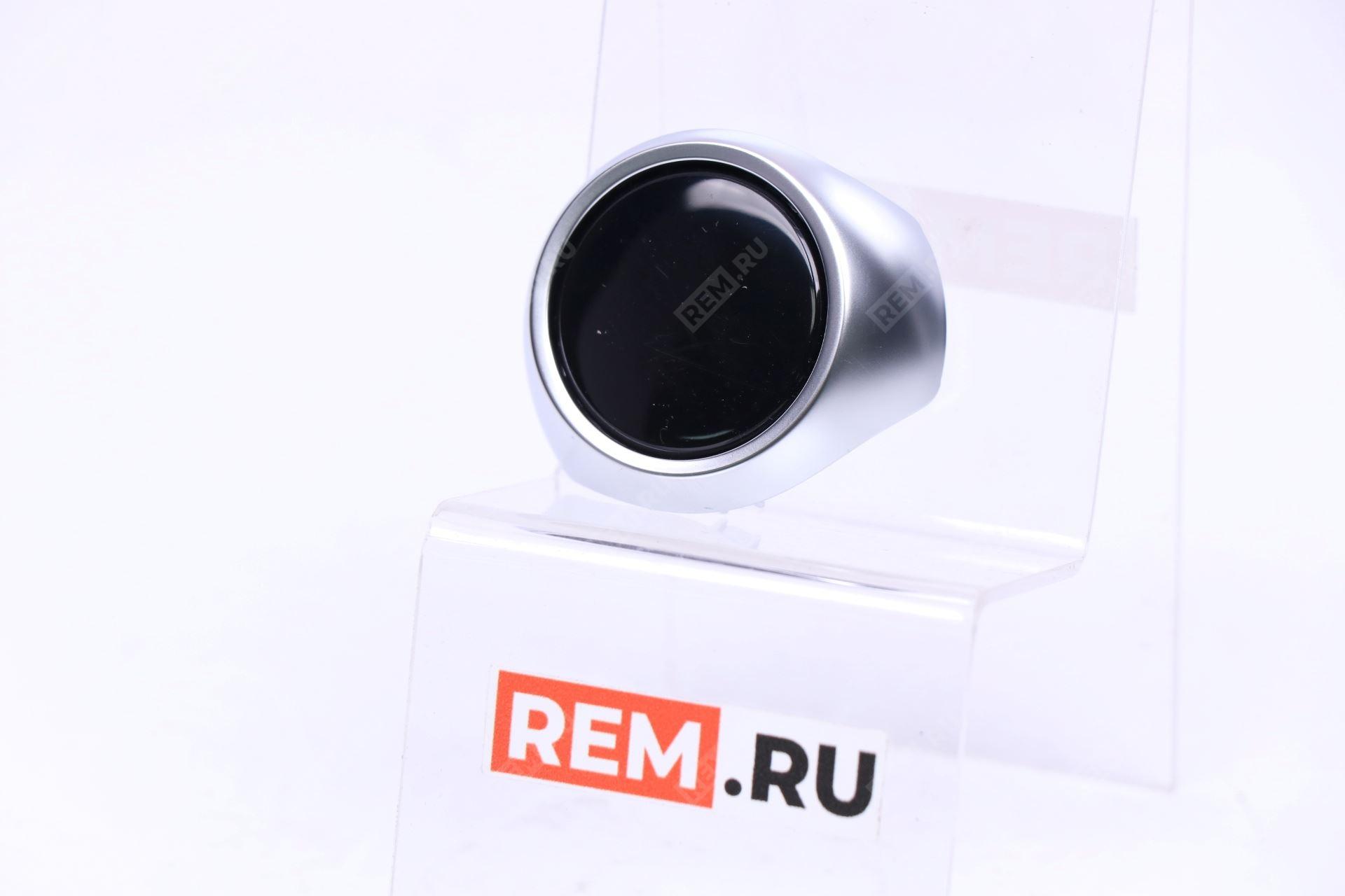  CD569F271301-2500 заглушка декоративная переднего бампера