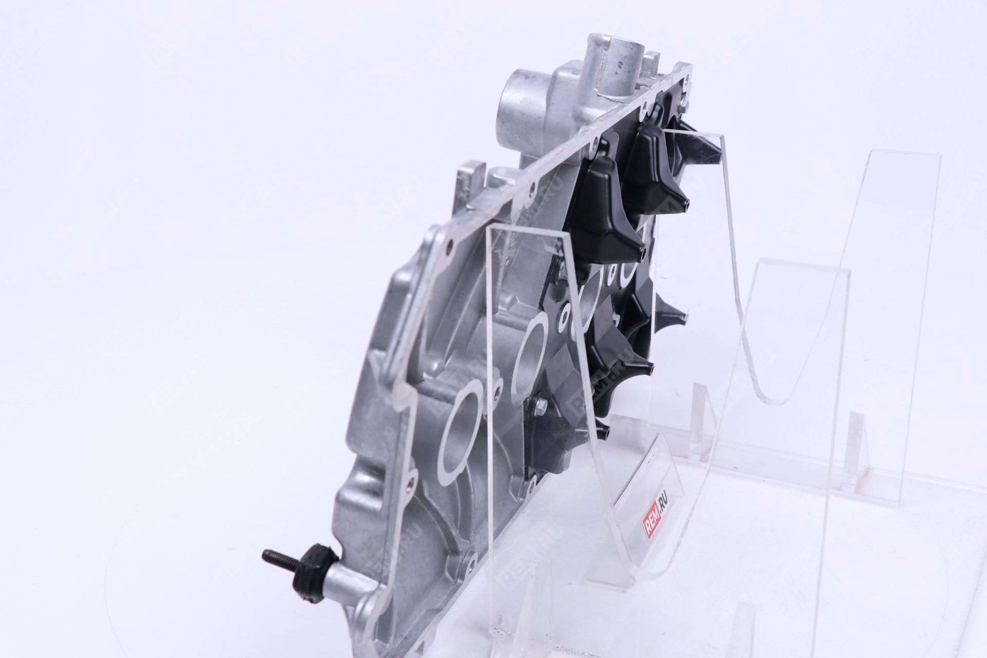  21127100326010  крышка головки цилиндров в сборе (фото 2)