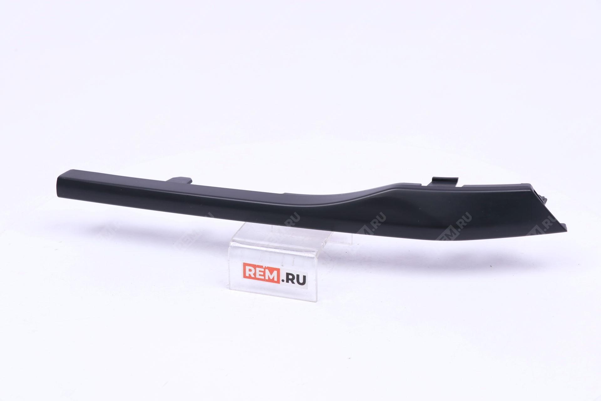  602001900AA вставка переднего бампера левая t1c