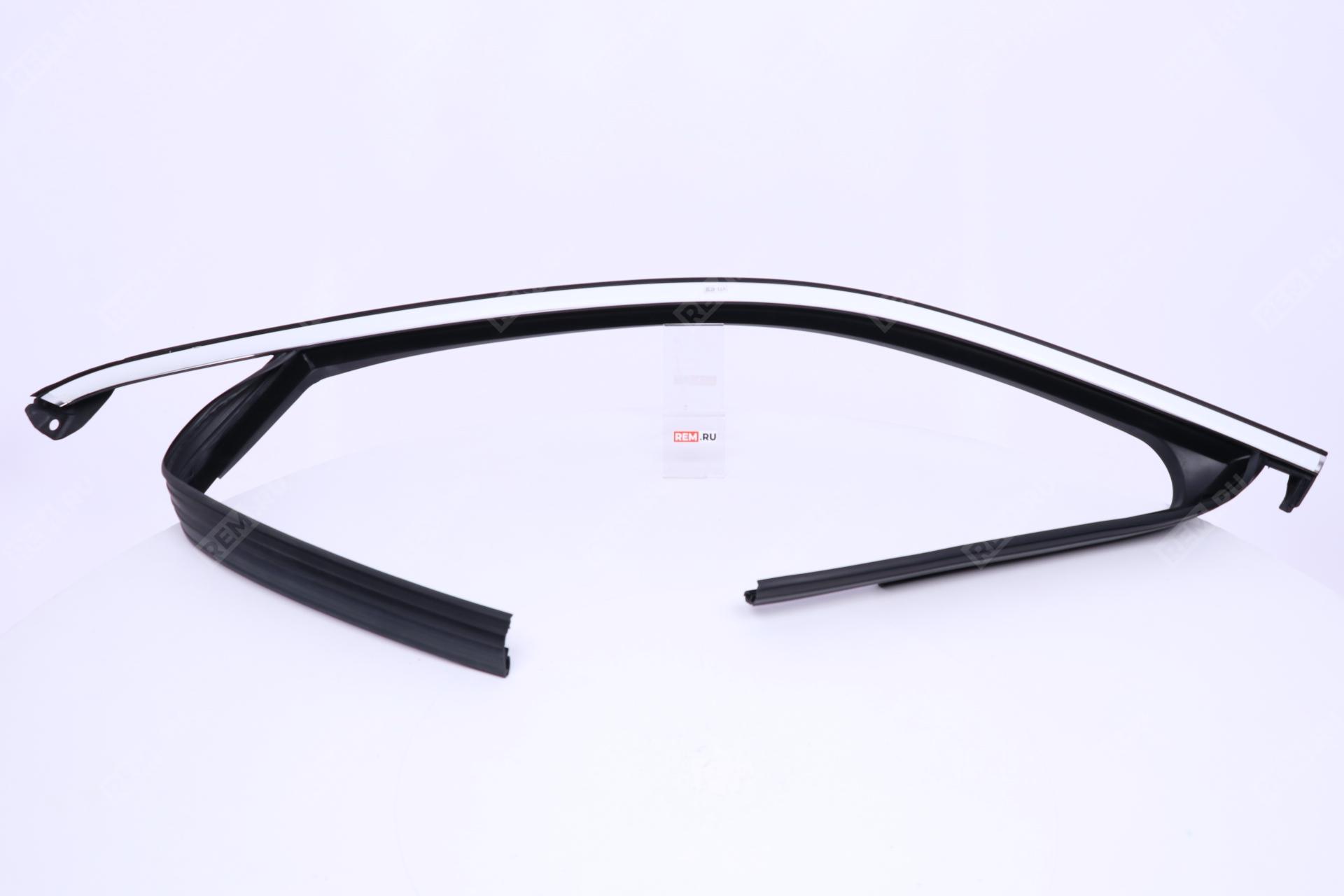 Уплотнитель стекла передней левой двери с верхним молдингом Wey 6107131XVC04A уплотнитель стекла передней левой двери с верхним молдингом (фото 1)