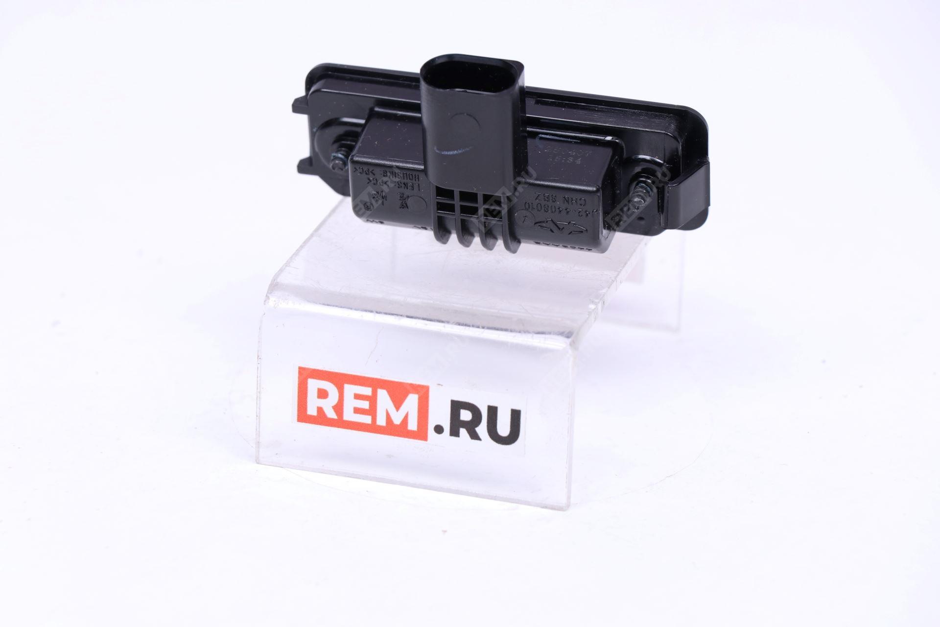  J42-4408010  фонарь подсветки гос номера (фото 3)