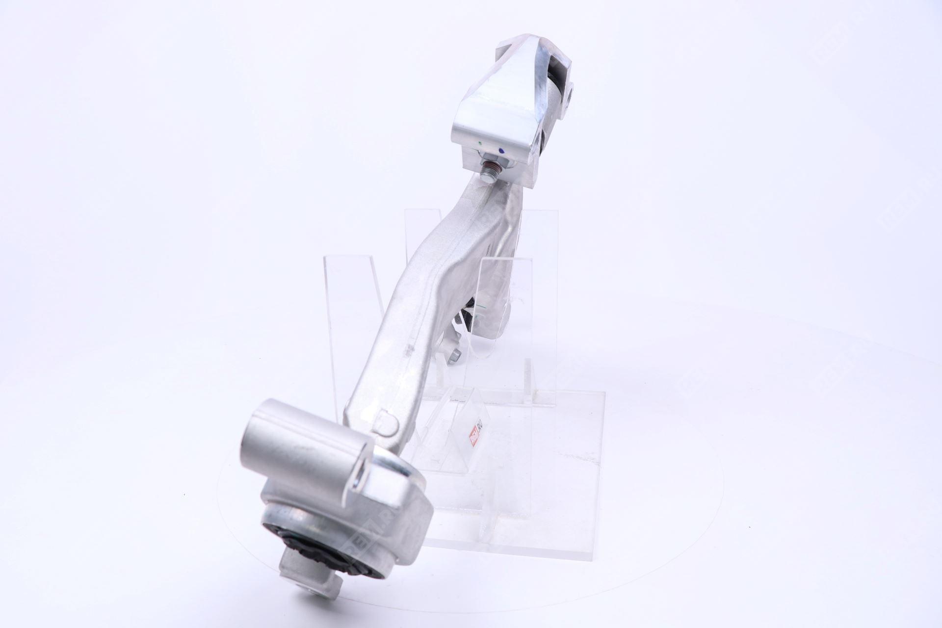  X01-29040016  рычаг нижний левый передней подвески (фото 2)