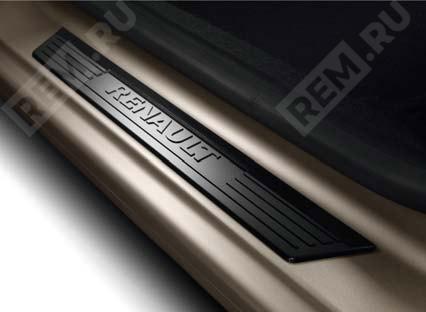  8201319784  накладки на передние пороги черные, пластик (фото 1)