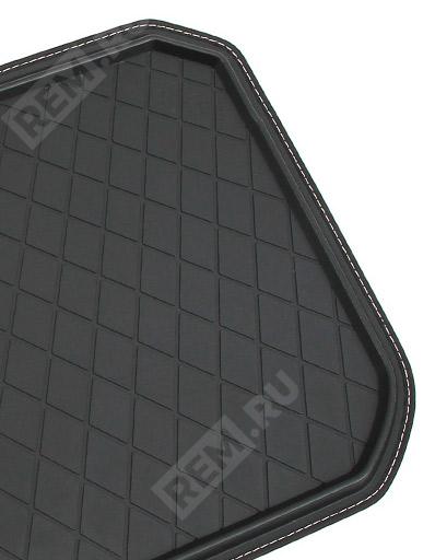  51472353820  ковер в багажник резиновый essential black, f56 (3-дверный) (фото 1)