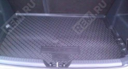  R8570A6250  ковер в багажник пластиковый с бортом, универсал (фото 1)