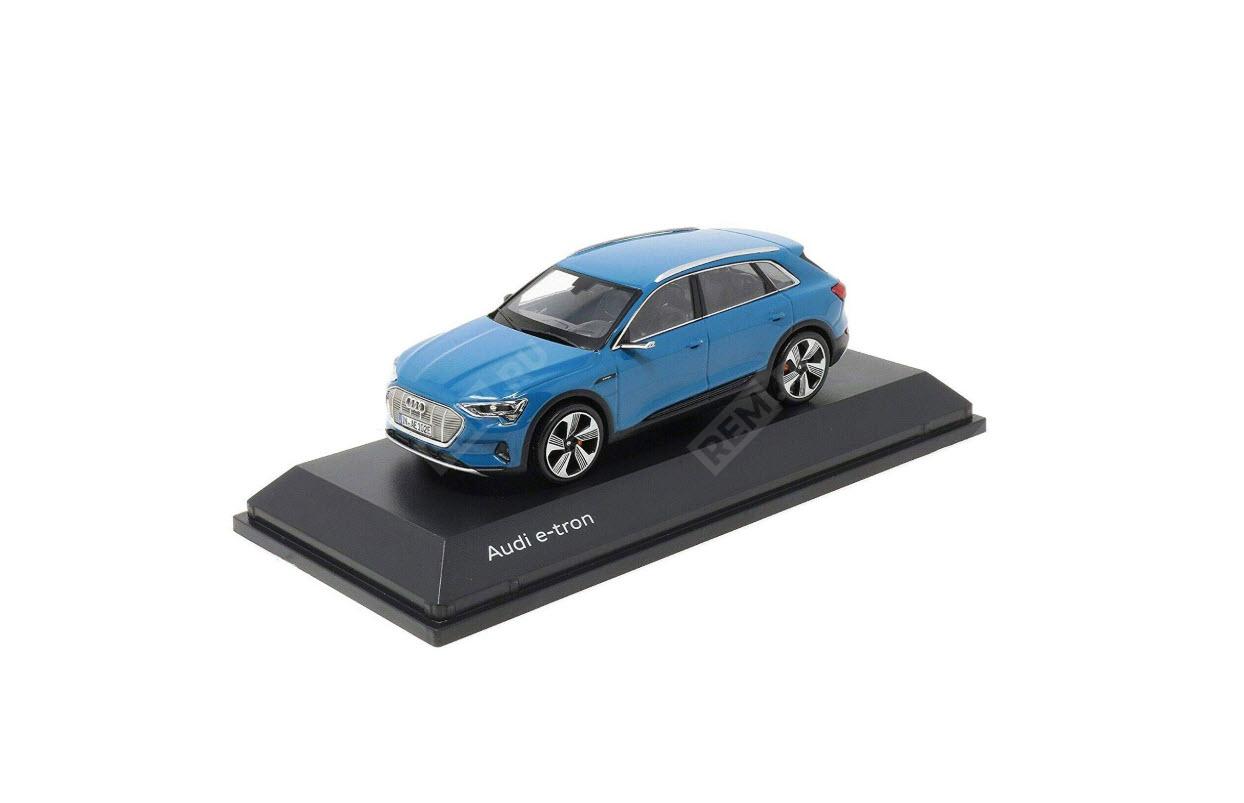 5011820631 Купить Модель авто Audi e-tron, Antigua Blue, 1:43 - купить в  интернет-магазине REM.RU