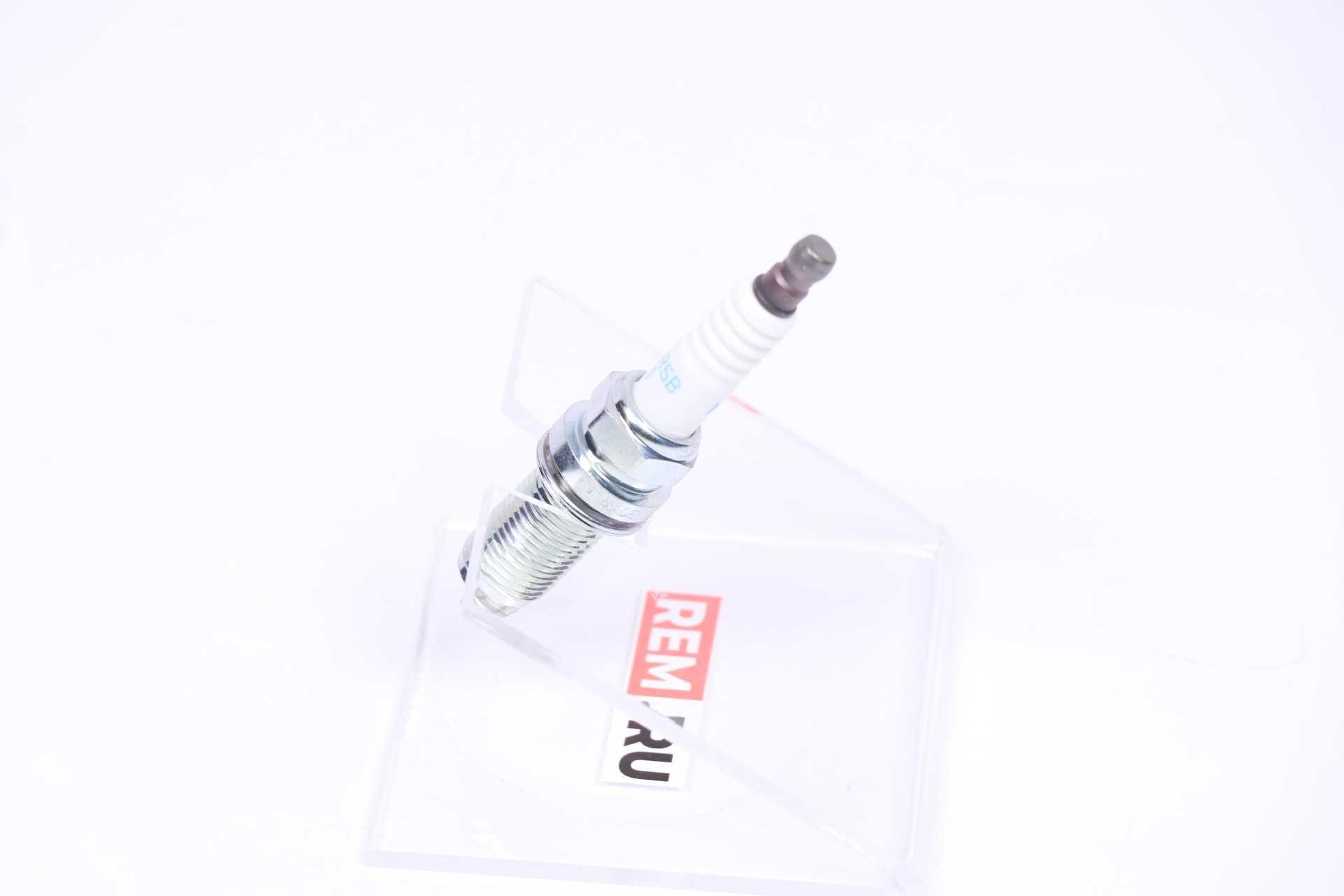 Свеча зажигания KIA 1884011051 свеча зажигания