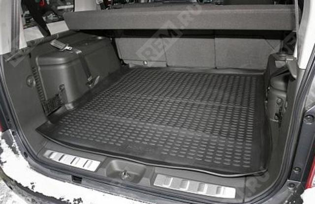  999TLR51BL  ковер в багажник с бортом, большой (фото 1)
