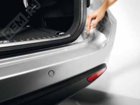  MZ315155  пленка защитная на порог заднего бампера, прозрачная (фото 1)